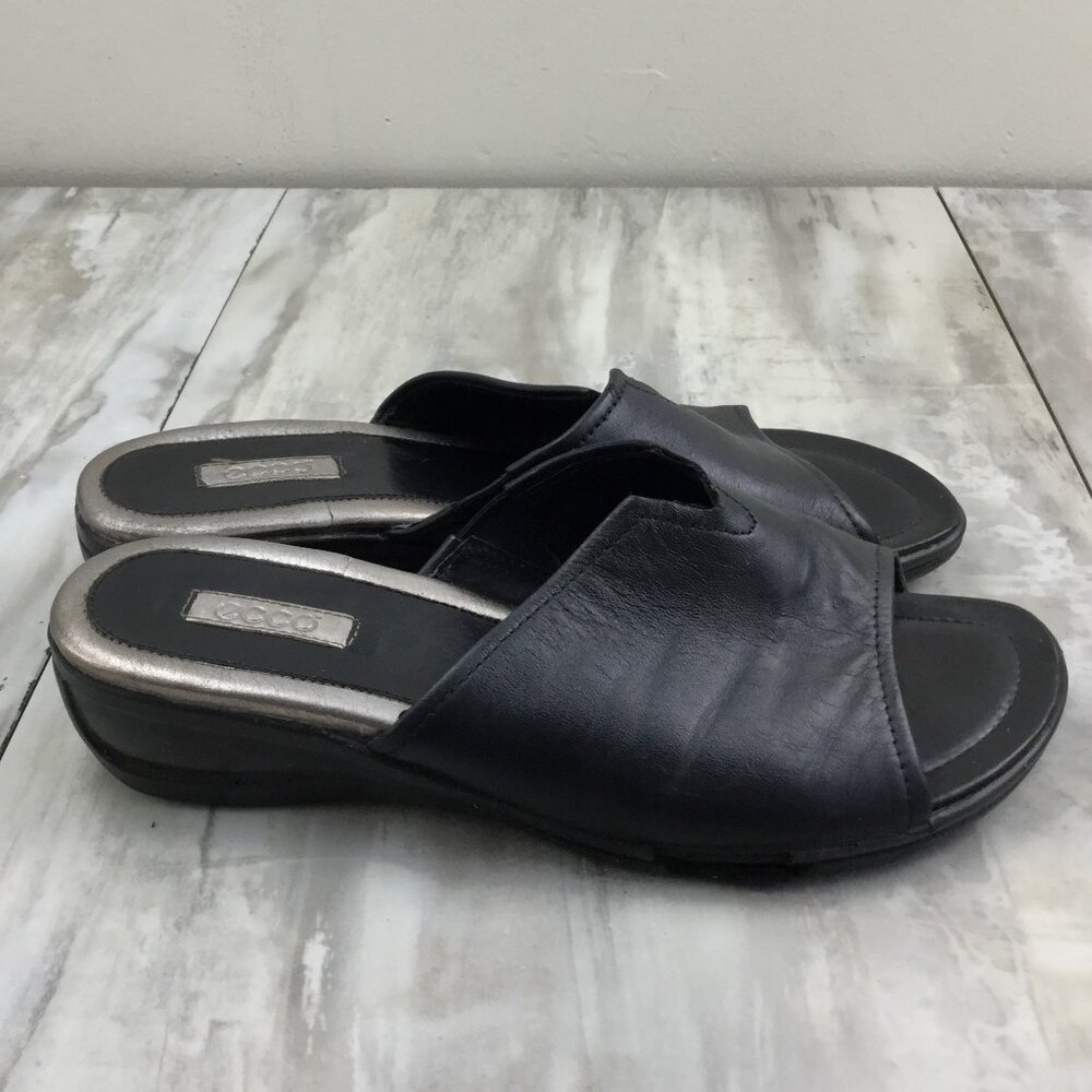 ECCO Black Sandal 38 - Picture 8 of 10